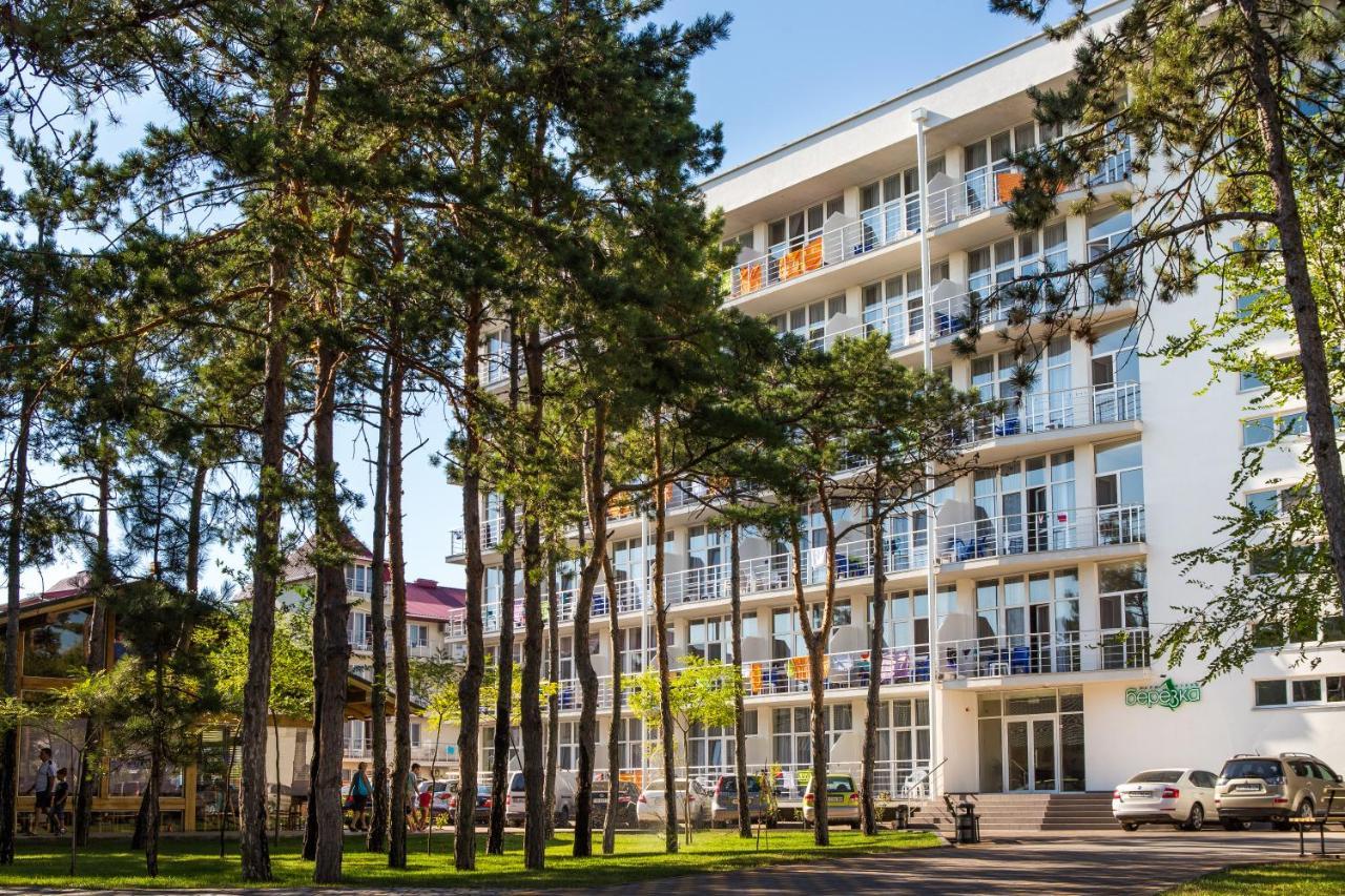 Berizka Park Hotel Koblevo Exterior photo